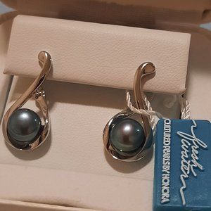 Sterling Silver Fresh Water Black Pearl infinity earring